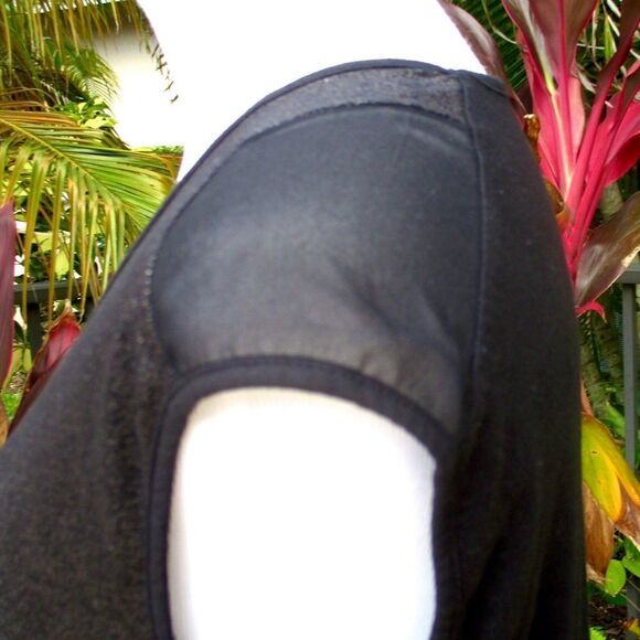 🍍3/$15🍍 Calvin Klein Shimmer & Mesh Detailed Tee - Picture 4 of 8